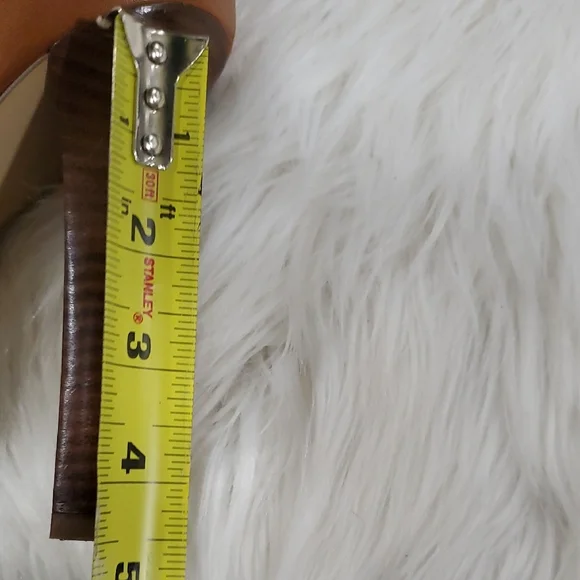 Flawed Michael Kors Brown Leather  Heeled Ankle Boots Booties - Picture 10 of 14